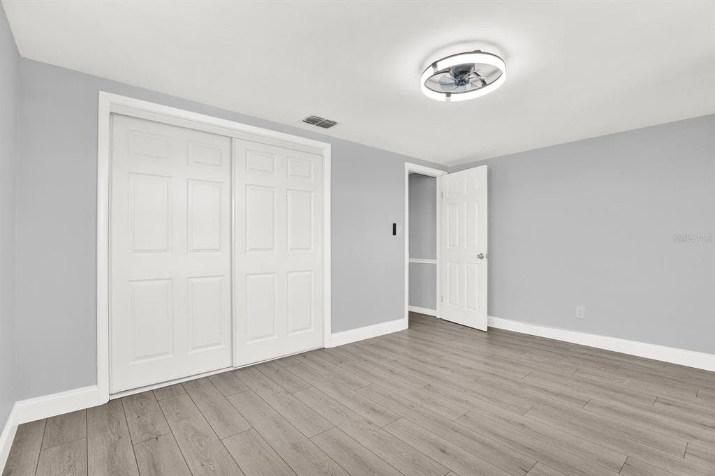 13739 LAVENDER AVENUE photo 7