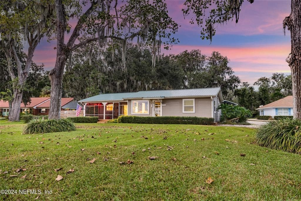 1711 COUNTY ROAD 13 S 3