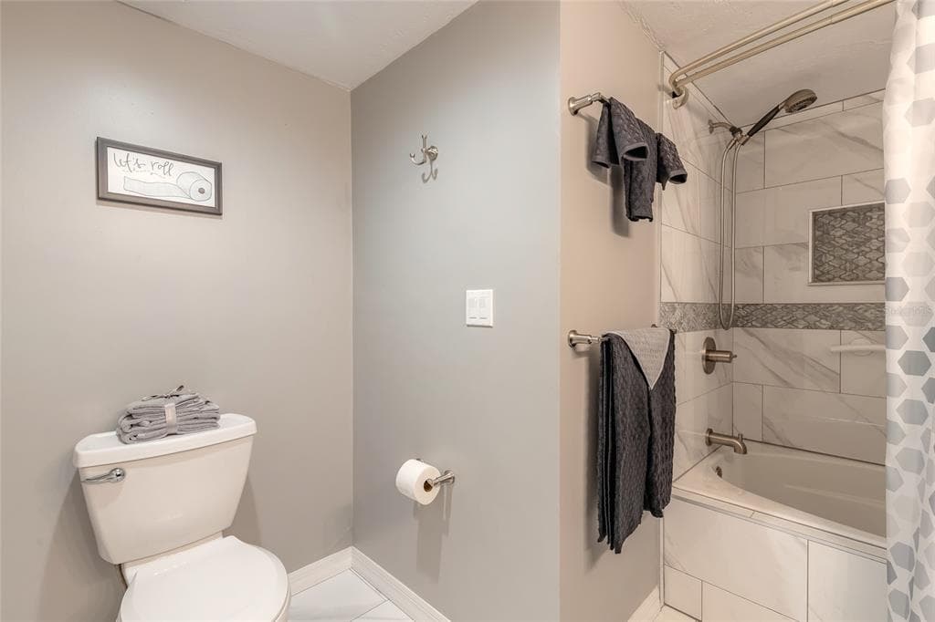 3757 S ATLANTIC AVENUE 1104 photo 12