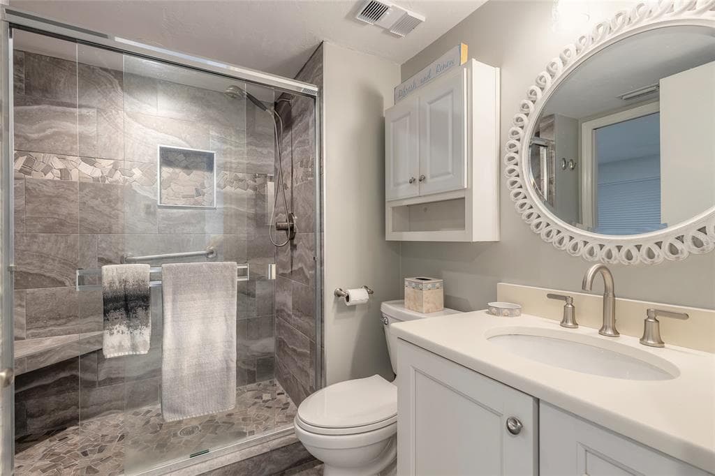 3757 S ATLANTIC AVENUE 1104 photo 5