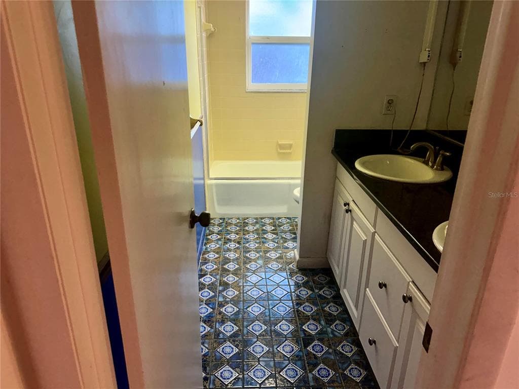 3920 VENETIAN WAY photo 19