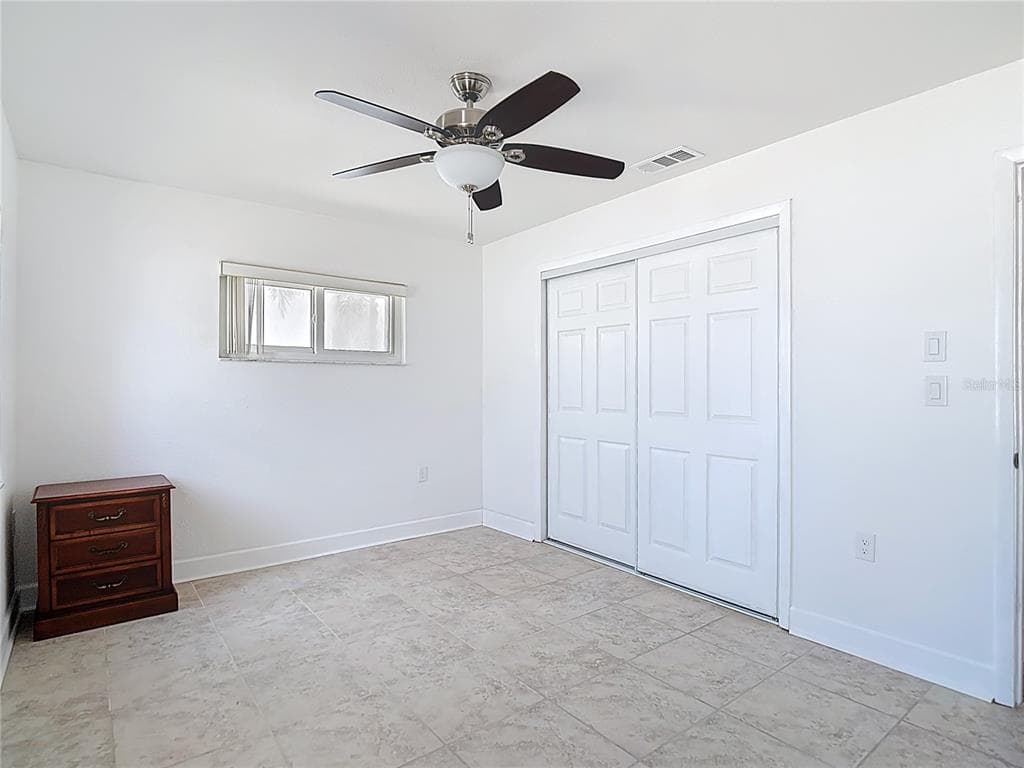 13816 VICTOR AVENUE photo 17