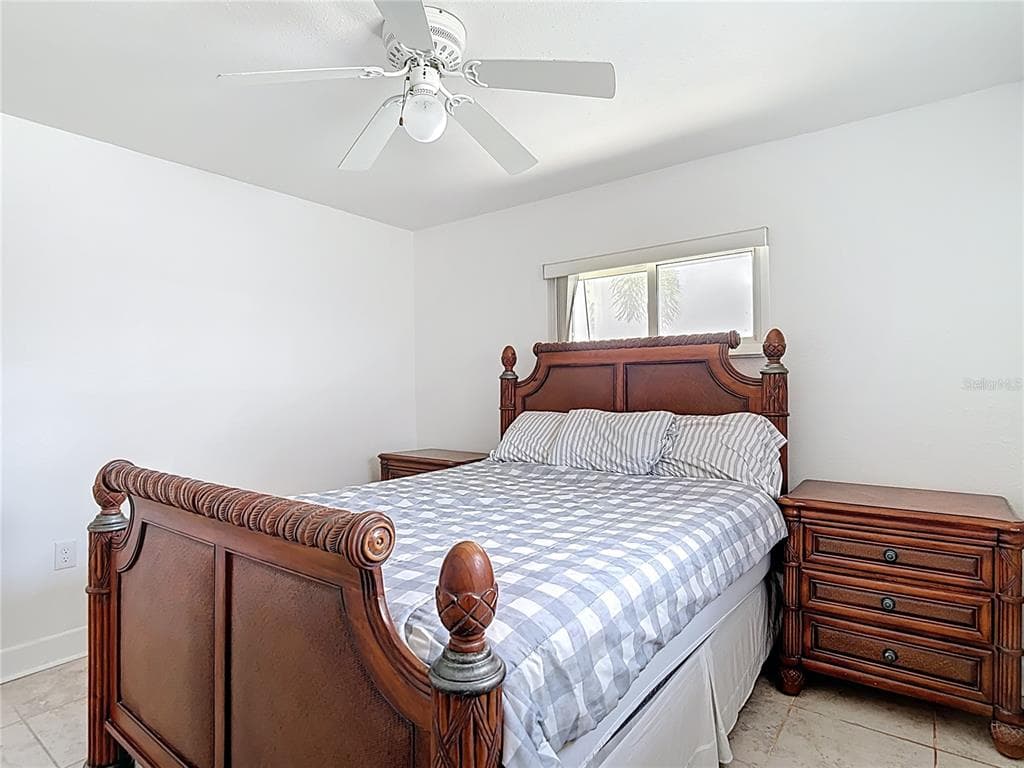 13816 VICTOR AVENUE photo 9