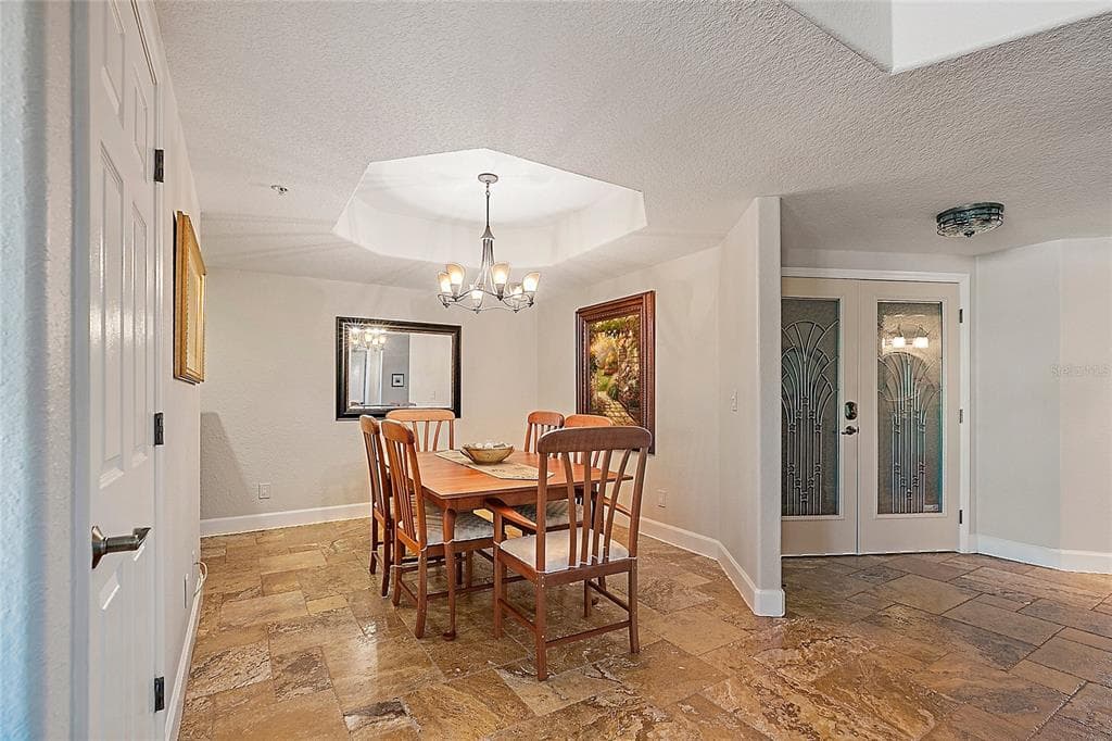 1090 PINELLAS BAYWAY S A5 photo 23