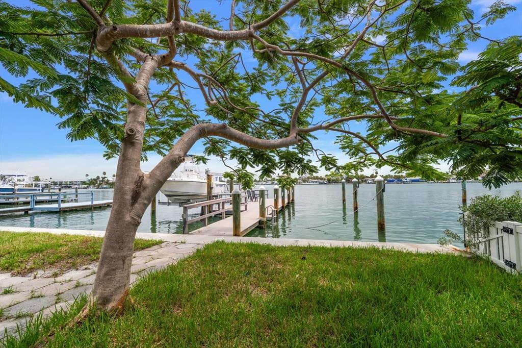 8405 BAYSHORE DRIVE photo 15