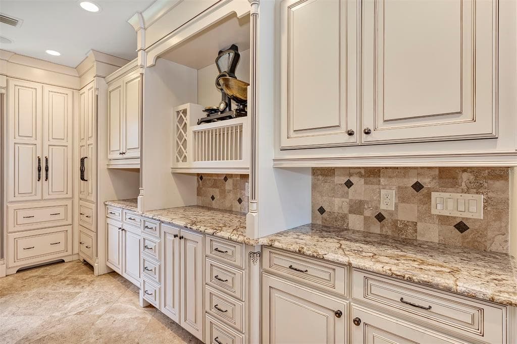 10203 TROUT ROAD photo 25