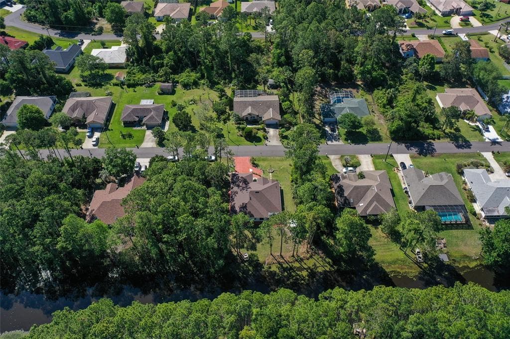 64 WHITTINGTON DRIVE photo 11
