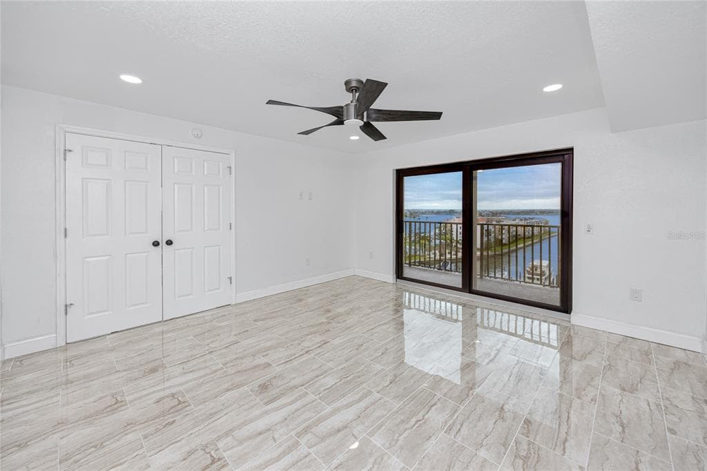 7300 SUN ISLAND DRIVE S 706 photo 23