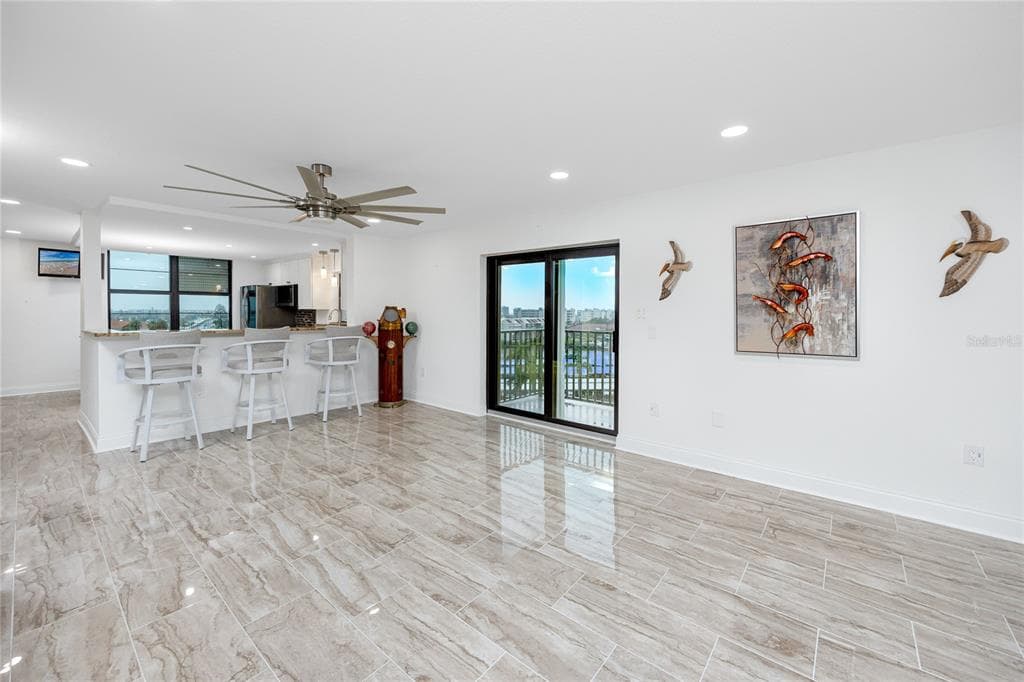 7300 SUN ISLAND DRIVE S 706 photo 6