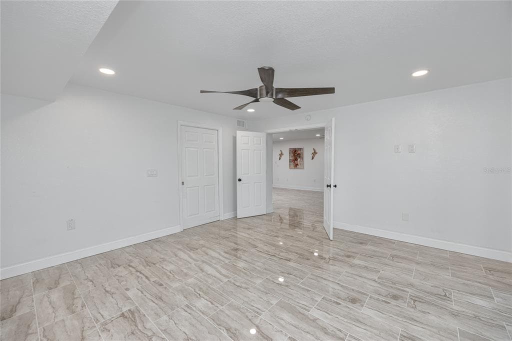 7300 SUN ISLAND DRIVE S 706 photo 24
