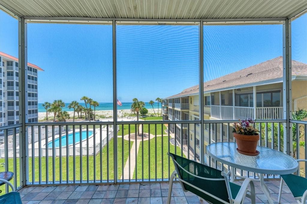 1200 TARPON CENTER DRIVE 306 photo 22