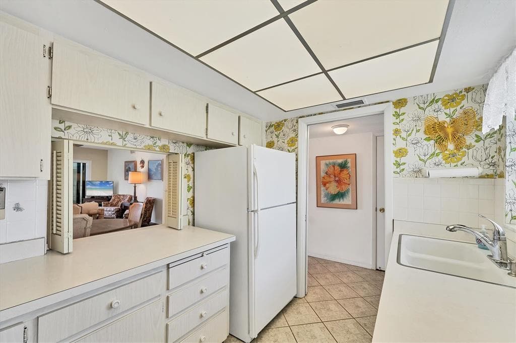 1200 TARPON CENTER DRIVE 306 photo 11