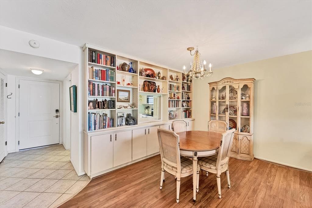1200 TARPON CENTER DRIVE 306 photo 8