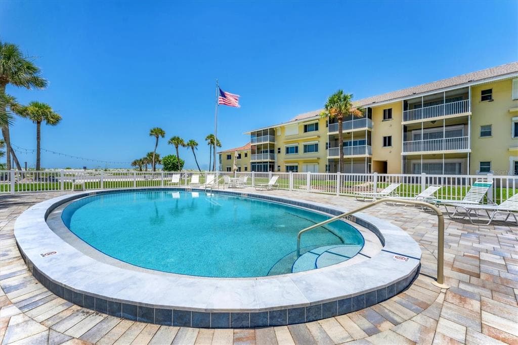 1200 TARPON CENTER DRIVE 306 photo 25