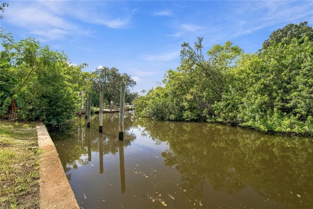 8609 DRIFTWOOD DRIVE photo 23