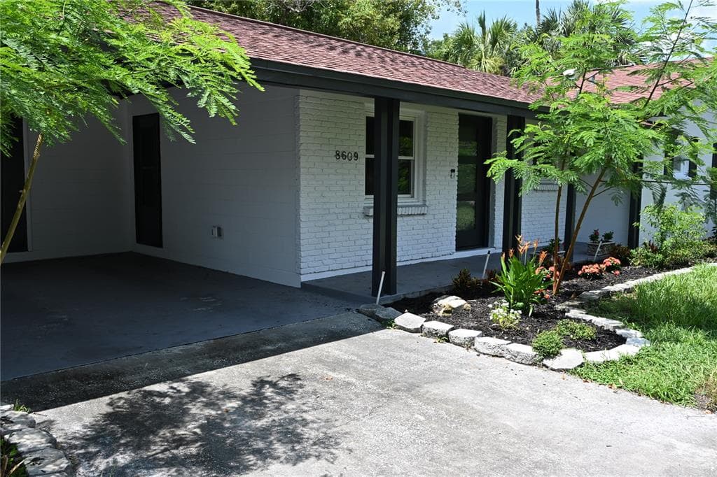 8609 DRIFTWOOD DRIVE photo 3