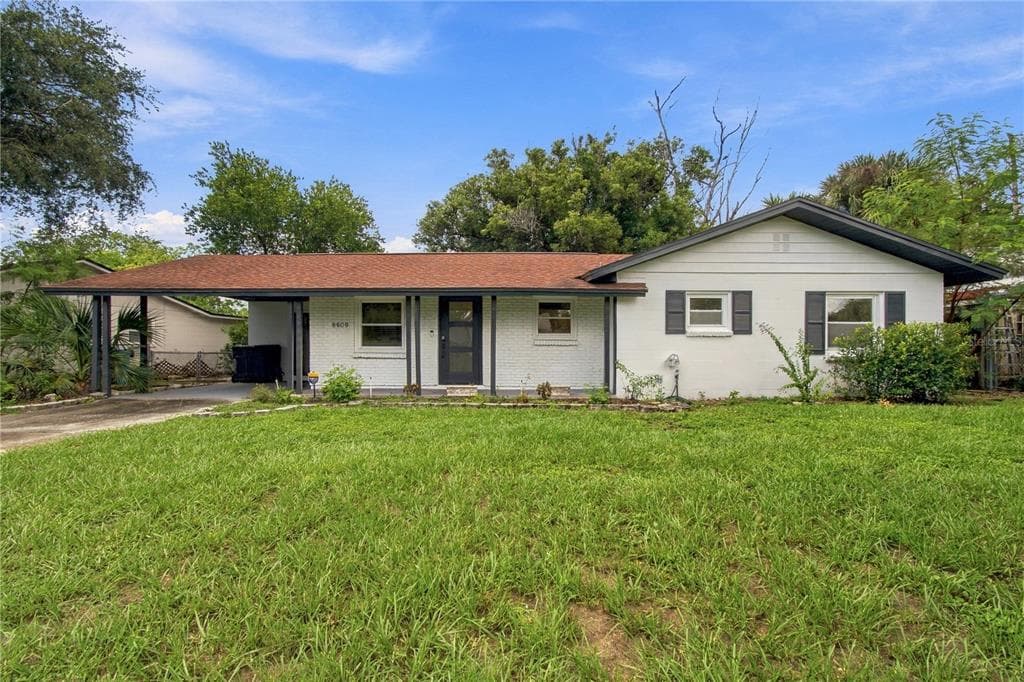 8609 DRIFTWOOD DRIVE photo 1