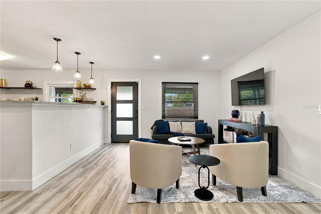 8609 DRIFTWOOD DRIVE photo 5