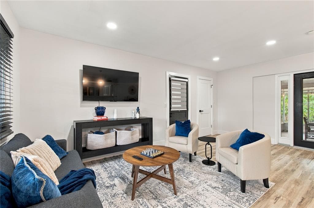 8609 DRIFTWOOD DRIVE photo 4