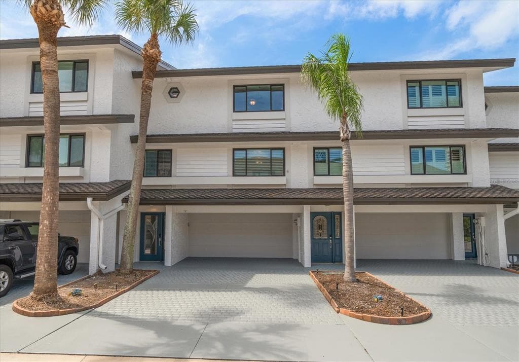 119 MARINA DEL REY COURT photo 2