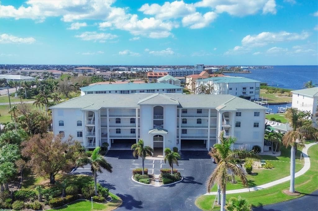 1250 W MARION AVENUE #122 1