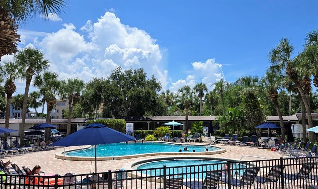 5855 MIDNIGHT PASS ROAD 314 photo 6