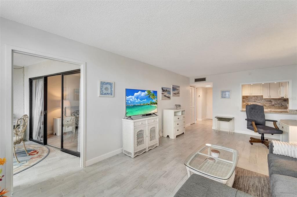 5855 MIDNIGHT PASS ROAD 314 photo 15