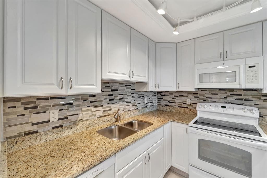 5855 MIDNIGHT PASS ROAD 314 photo 19