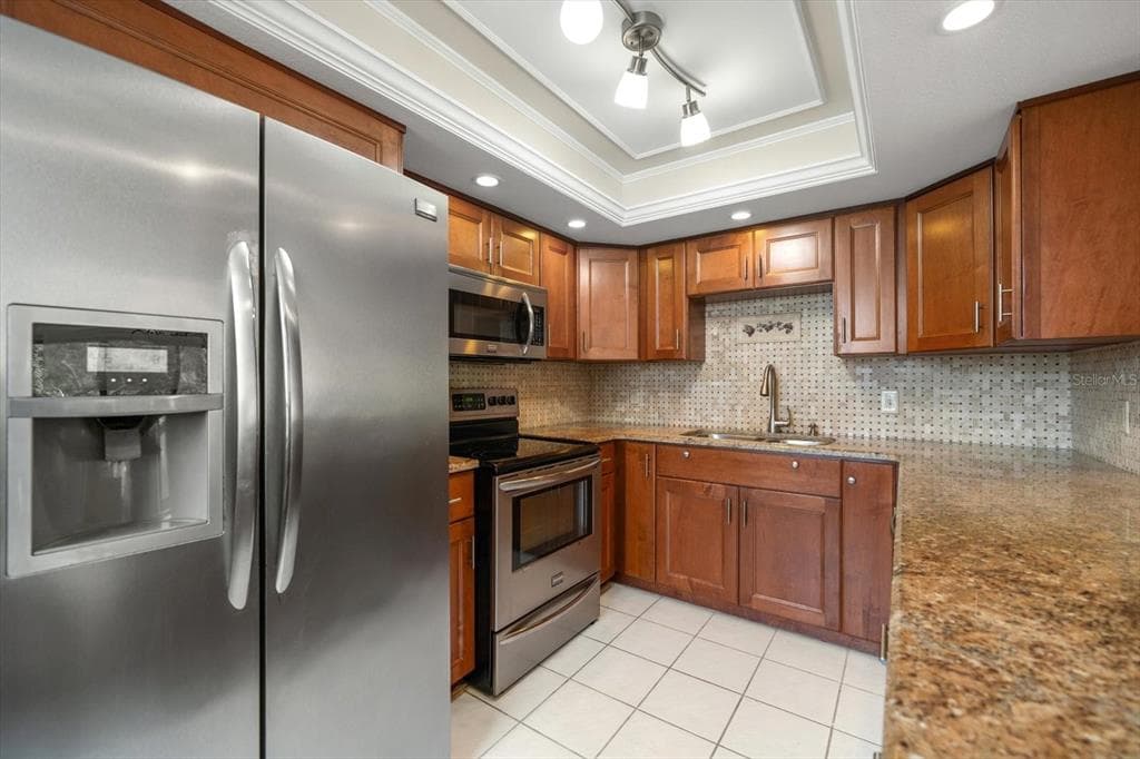 220 BELLEVIEW BOULEVARD 410 photo 16