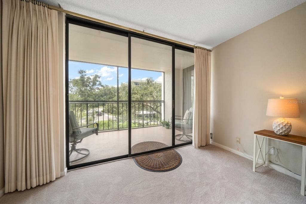 220 BELLEVIEW BOULEVARD 410 photo 21