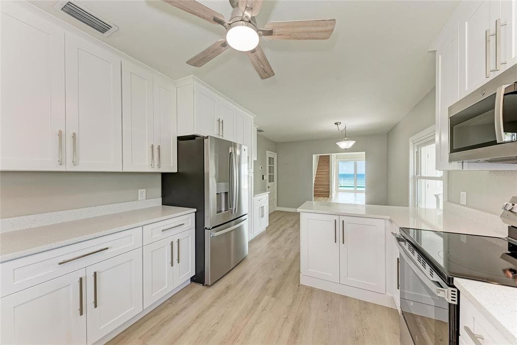 893 N SHORE DRIVE photo 17