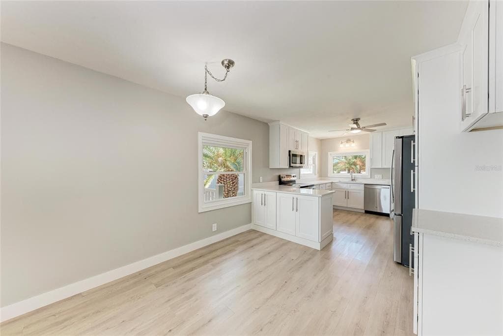 893 N SHORE DRIVE photo 20