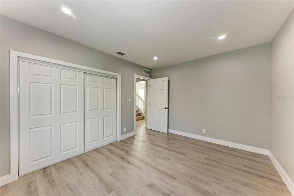 893 N SHORE DRIVE photo 24