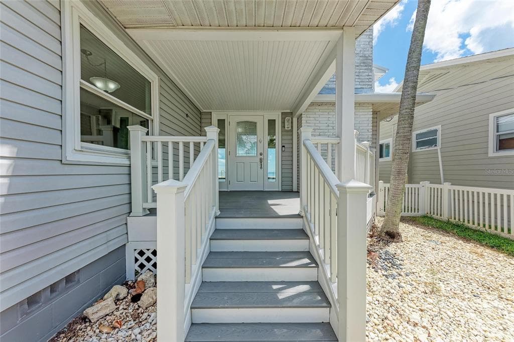 893 N SHORE DRIVE photo 4