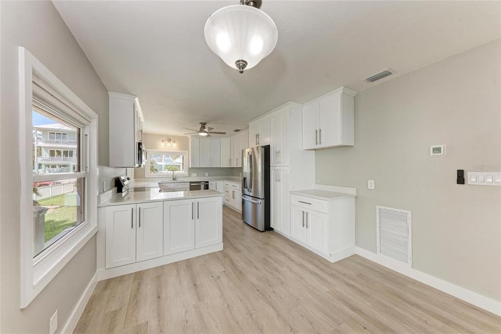 893 N SHORE DRIVE photo 21