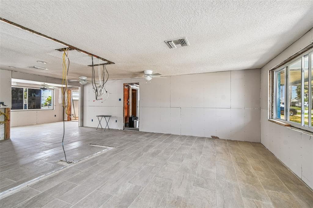 13603 ALLYN DRIVE photo 9