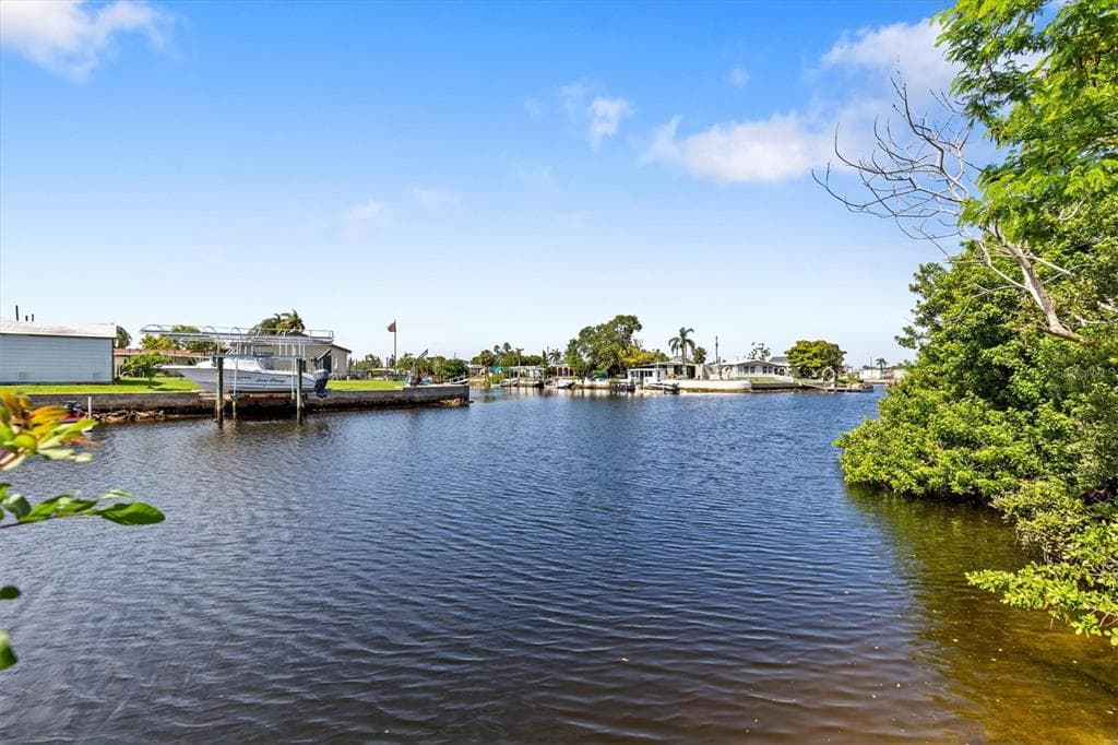 13147 CABIN COURT photo 7