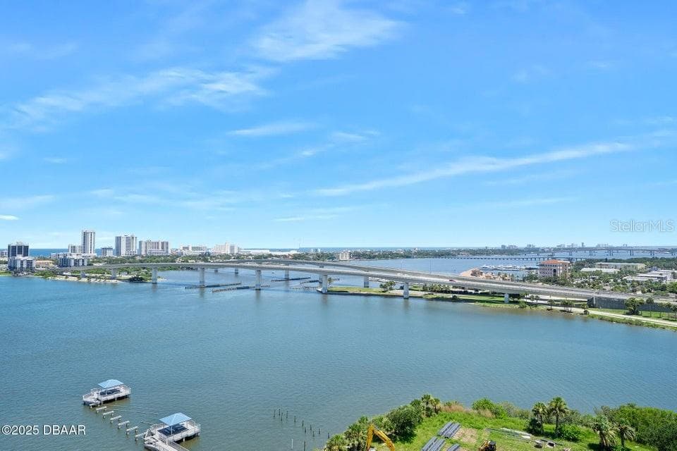 231 RIVERSIDE DRIVE 1507-1 photo 2