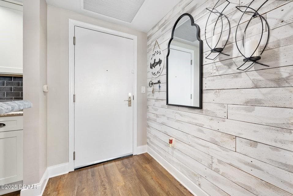 231 RIVERSIDE DRIVE 1507-1 photo 3