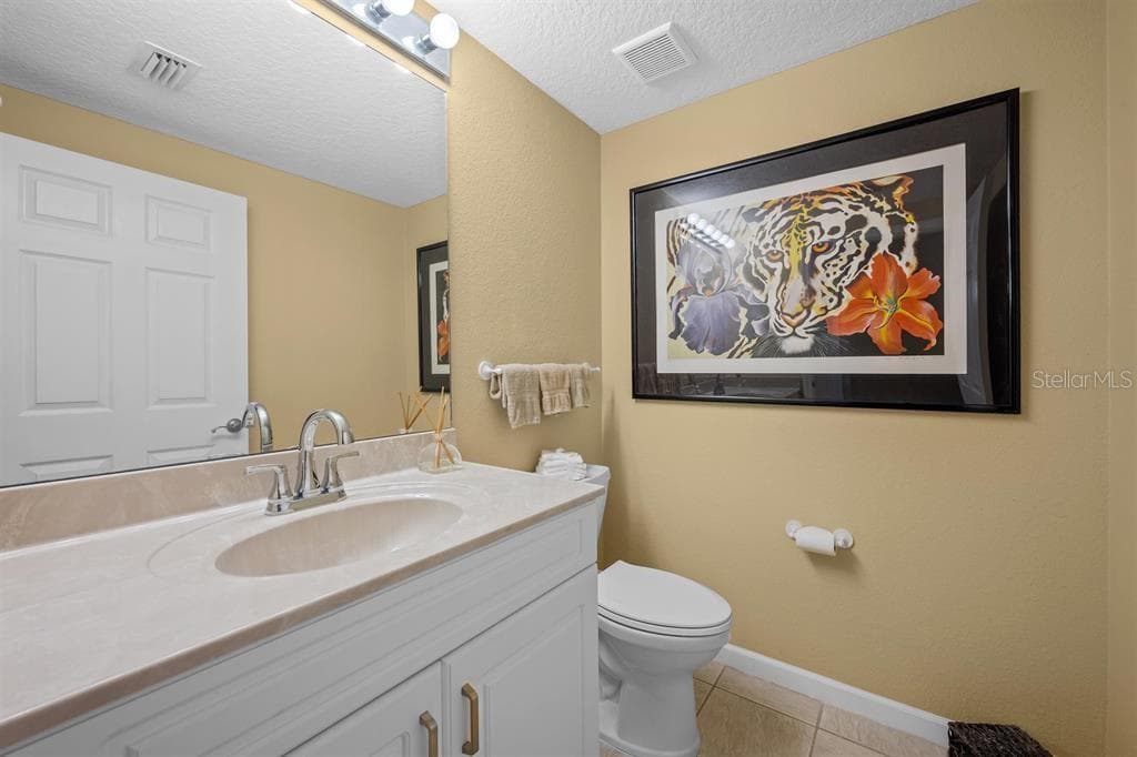 80 SURFVIEW DRIVE 118 photo 18