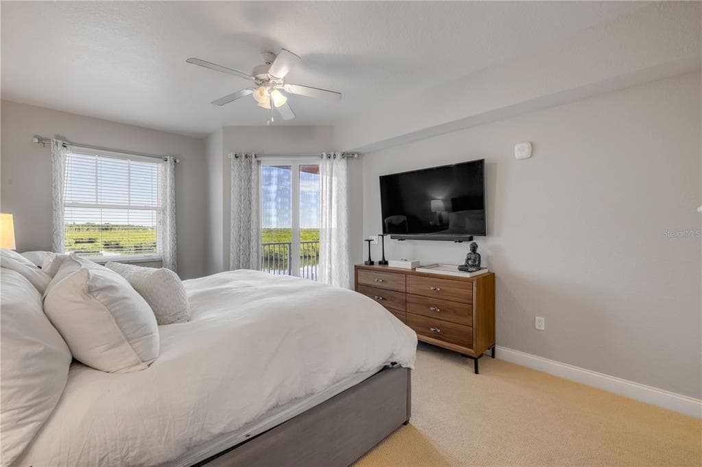 4 RIVERWALK DRIVE 305 photo 22