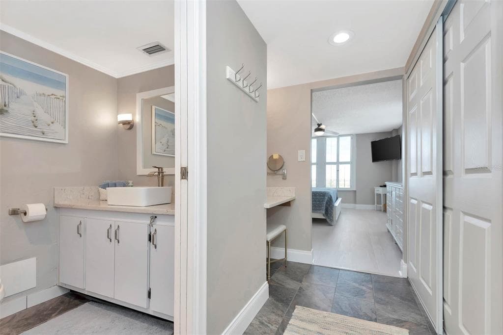 1575 OCEAN SHORE BOULEVARD J010 photo 9