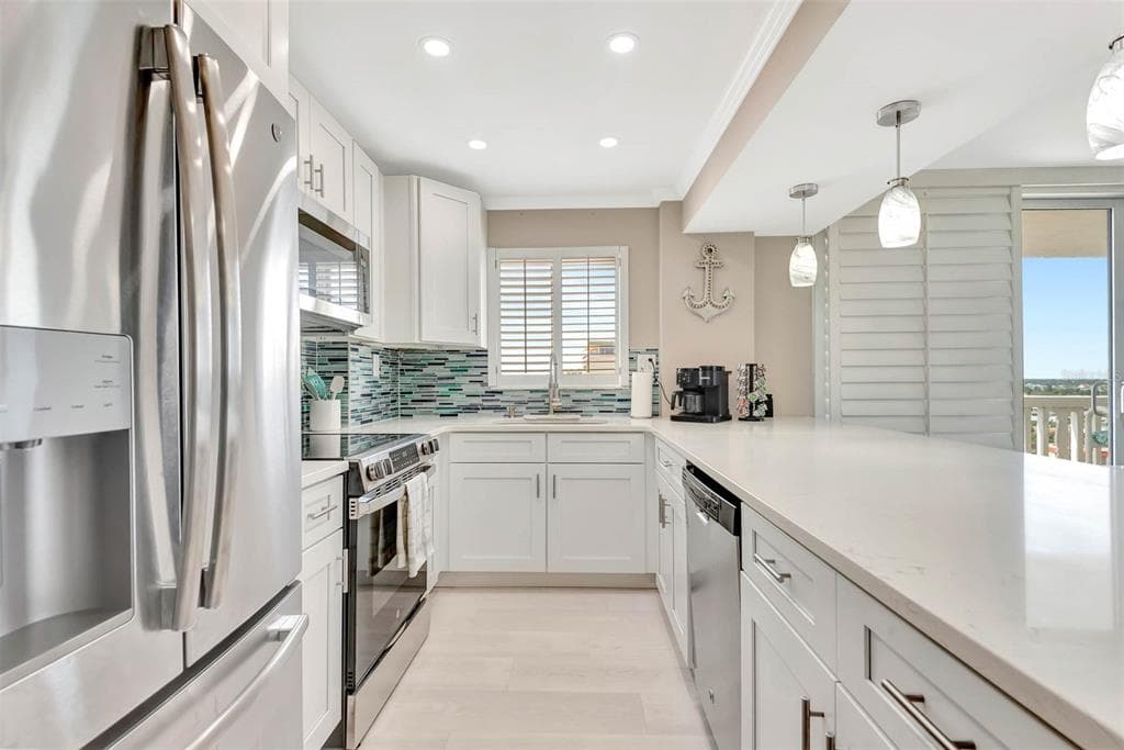 1575 OCEAN SHORE BOULEVARD J010 photo 19