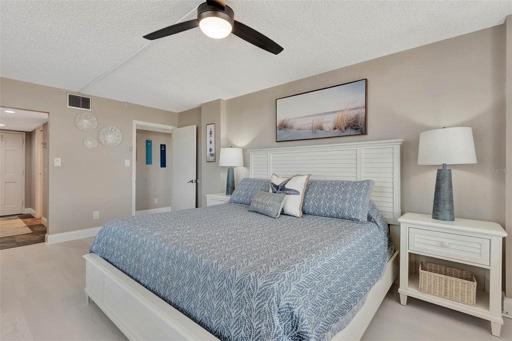 1575 OCEAN SHORE BOULEVARD J010 photo 4