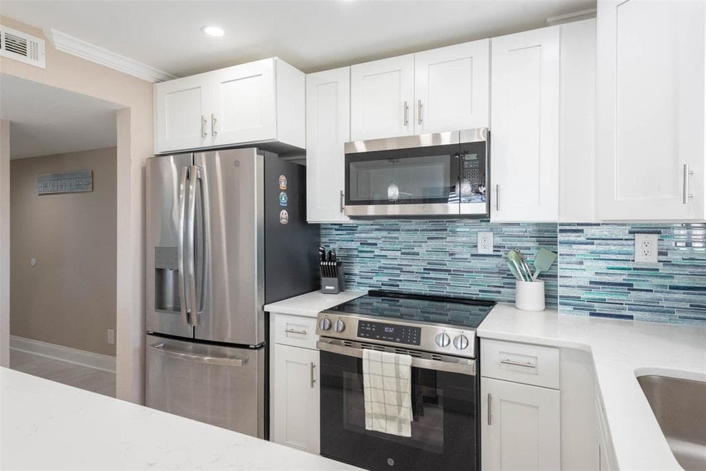 1575 OCEAN SHORE BOULEVARD J010 photo 25