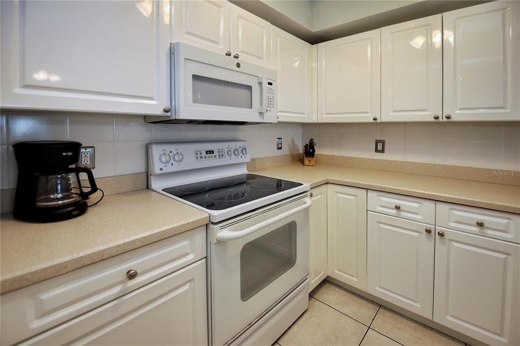 5300 S ATLANTIC AVENUE 7-403 photo 10