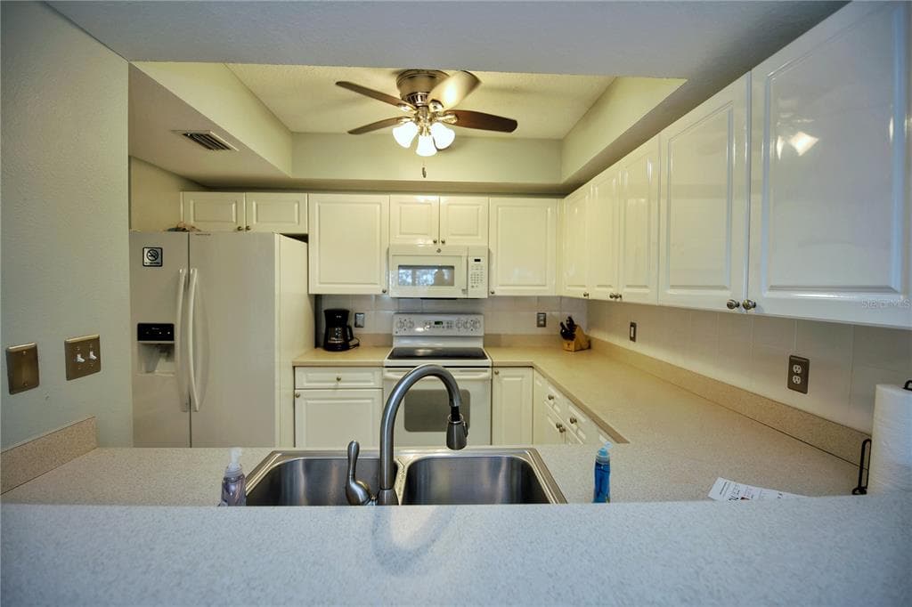 5300 S ATLANTIC AVENUE 7-403 photo 8