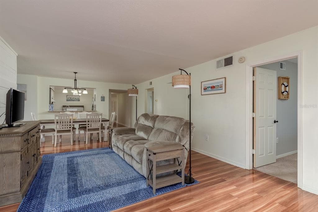 5557 SEA FOREST DRIVE 118 photo 19
