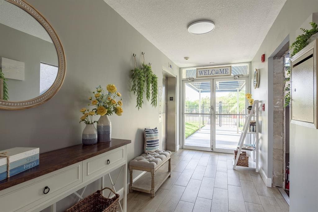 5557 SEA FOREST DRIVE 118 photo 4