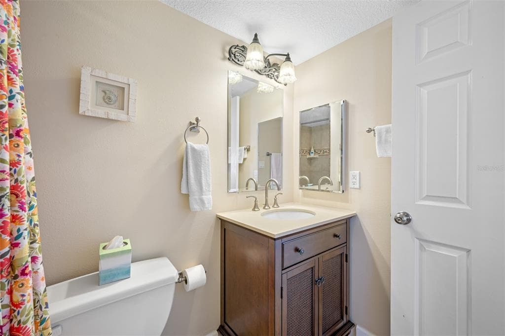 1351 GULF BOULEVARD 118 photo 20